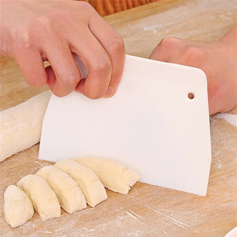 Bench Scraper Dough - مكشطة عجين بلاستيكية متعددة الاستخدامات، أدوات